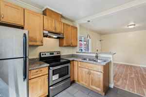 featured image of 3901 Yakima Ave #2