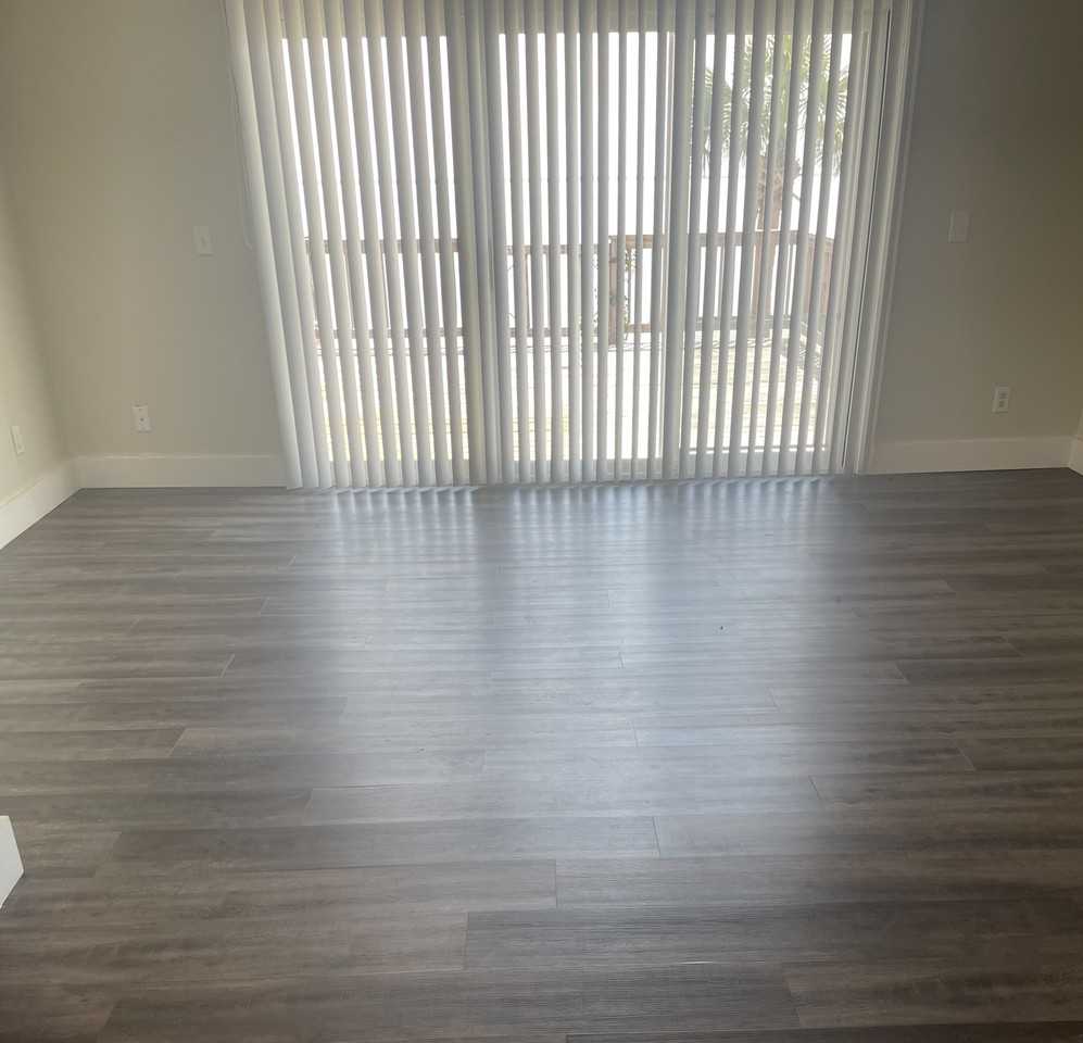 6449 Oakshore Dr #1 - Photo 3 of 8
