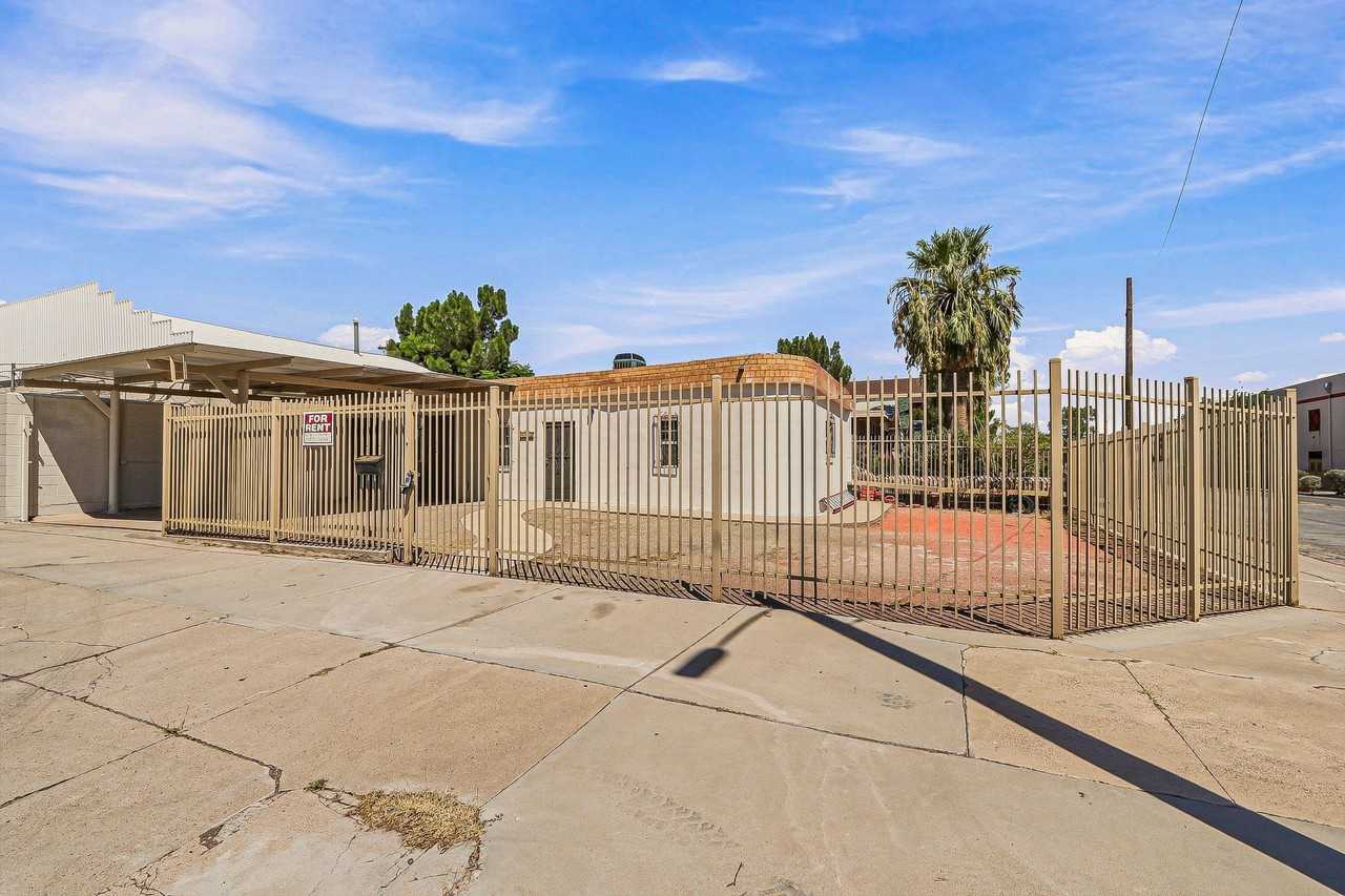 3701 Hueco Ave #1 - Photo 4 of 24