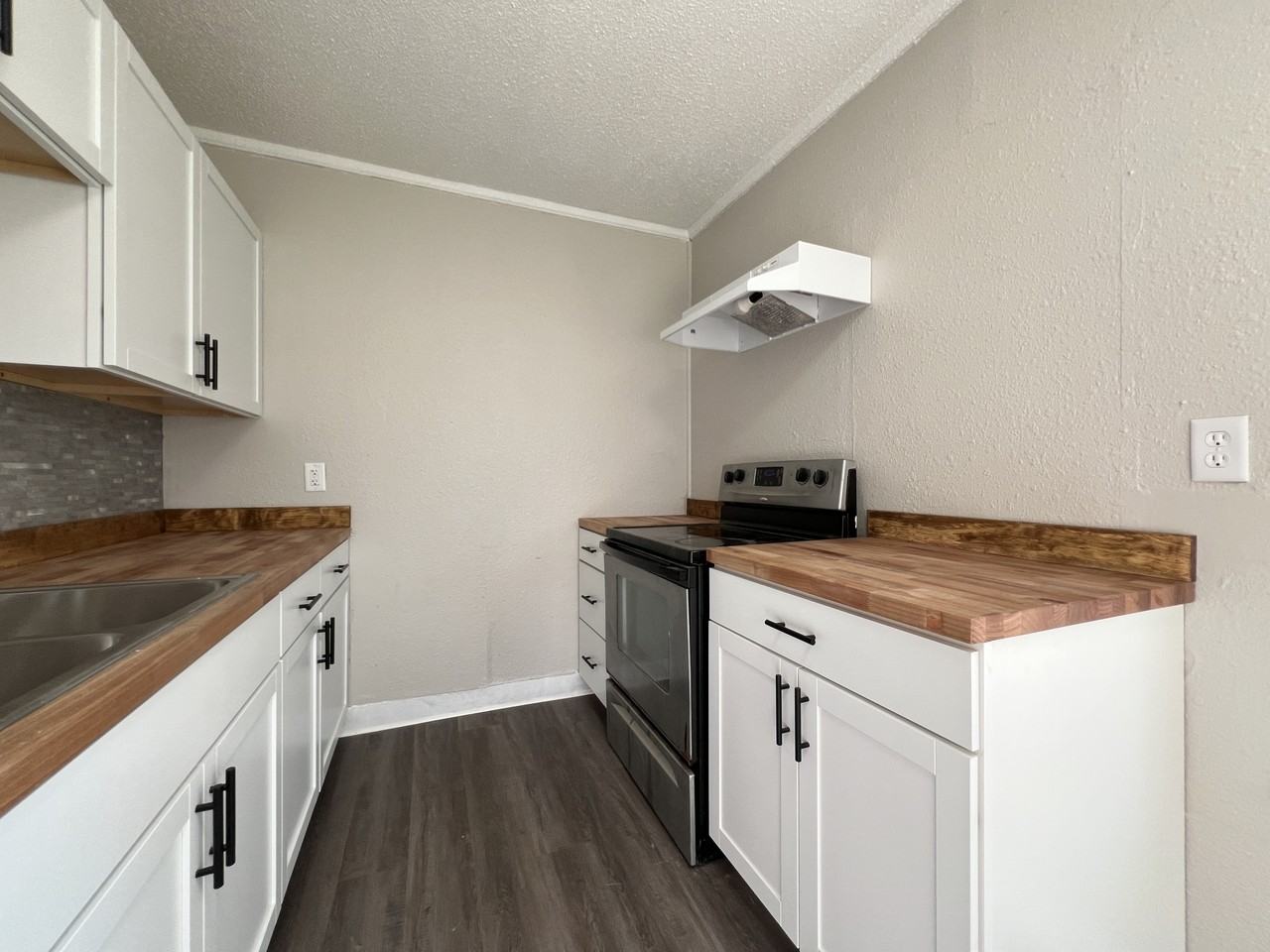 1008 1/2 Rhomberg Ave #1-2 - Photo 3 of 13
