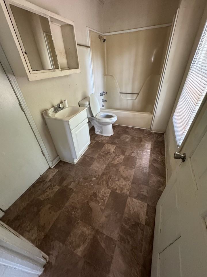 403 Greenville St #2 - Photo 6 of 12