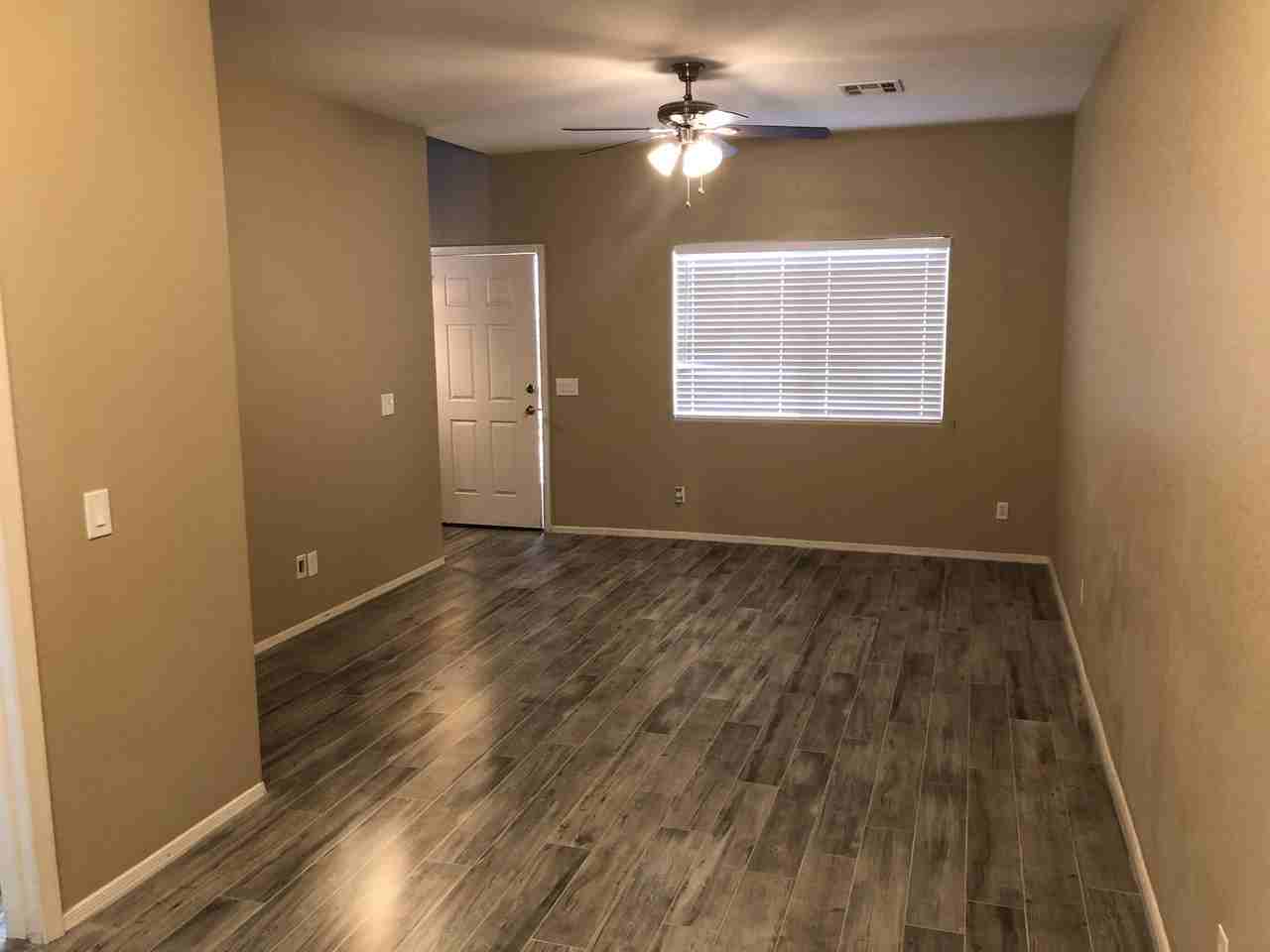 2838 E Tracy Ln #1 - Photo 7 of 17