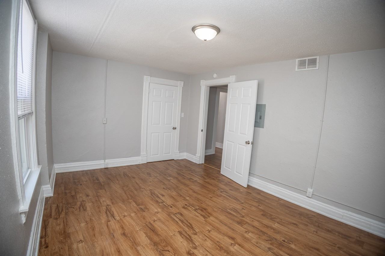 312 Marshall St #312B - Photo 6 of 19