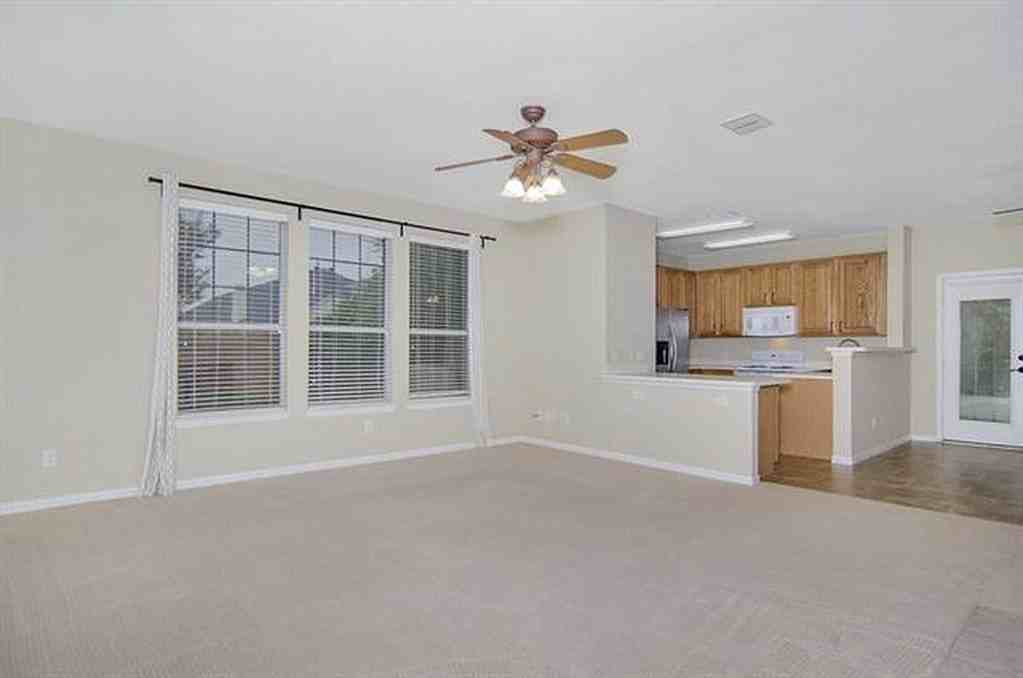 8409 Island Ct - Photo 3 of 14