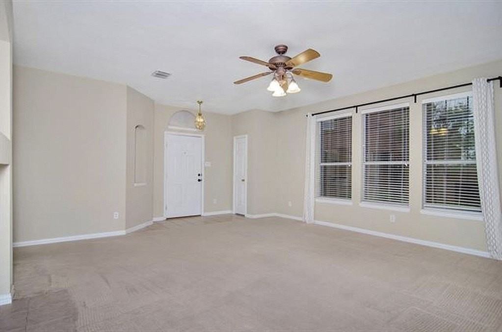 8409 Island Ct - Photo 6 of 14