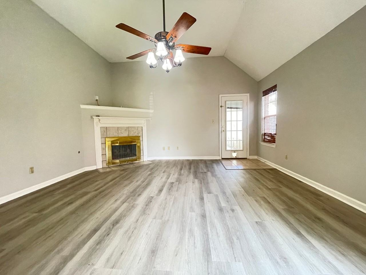 5884 Alexandria Ln - Photo 2 of 11