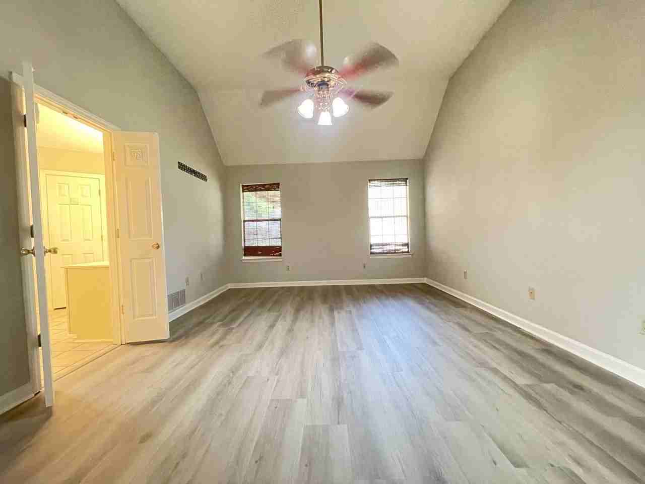 5884 Alexandria Ln - Photo 5 of 11