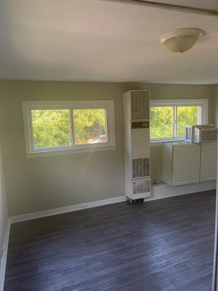 134 Perry St #3 - Photo 5 of 8