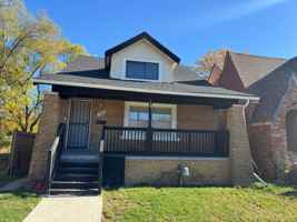 featured image of 15018 Pinehurst St #1