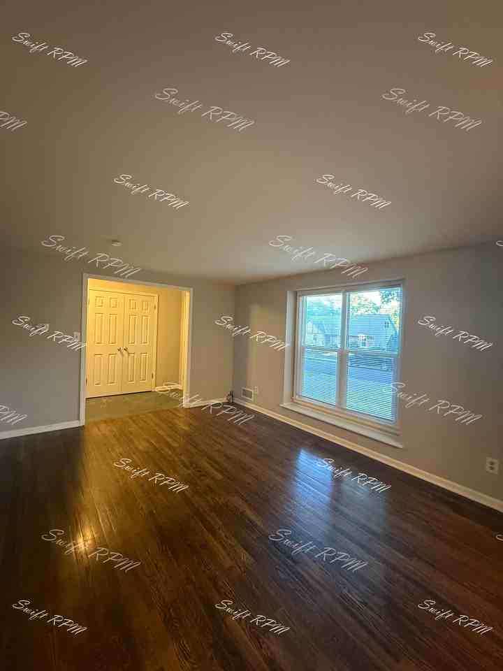 9805 Carter Dr #1 - Photo 3 of 31