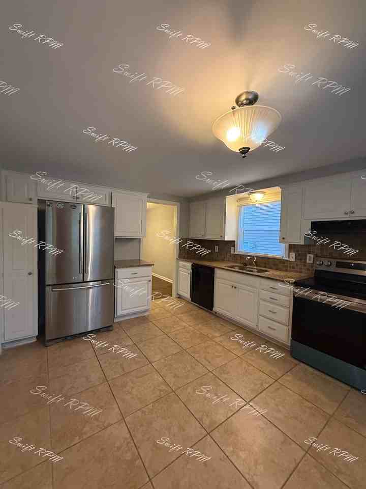 9805 Carter Dr #1 - Photo 6 of 31