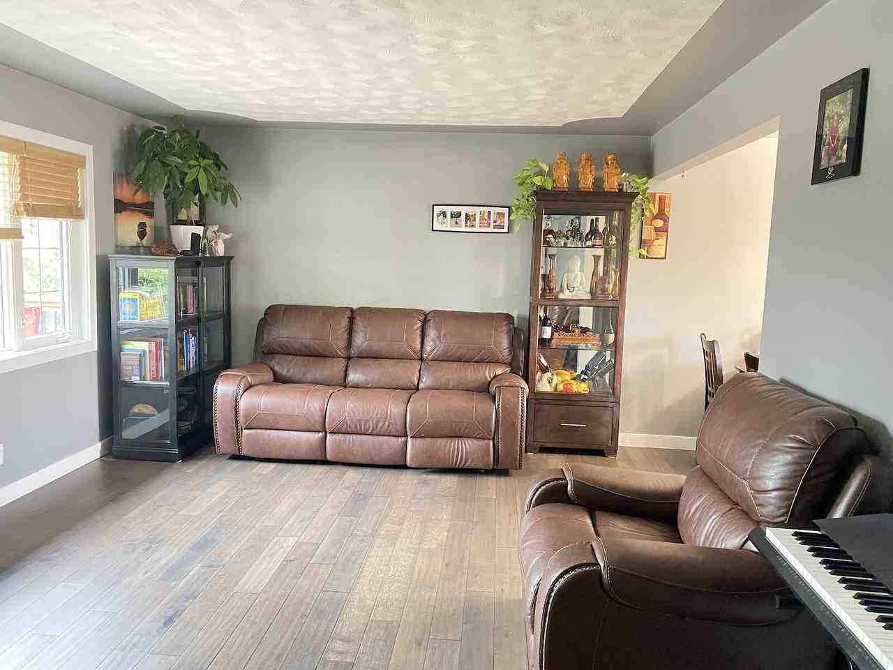 3811 Brooklyn Cres Nw - Photo 2 of 21