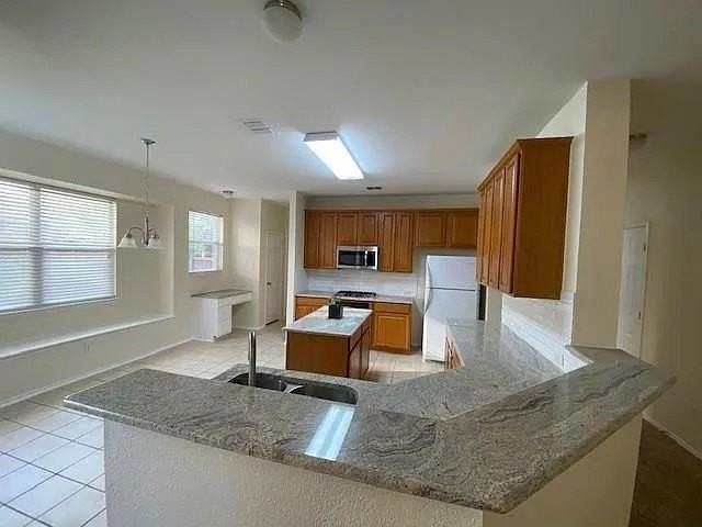 4437 Ridge Point Ln - Photo 5 of 26