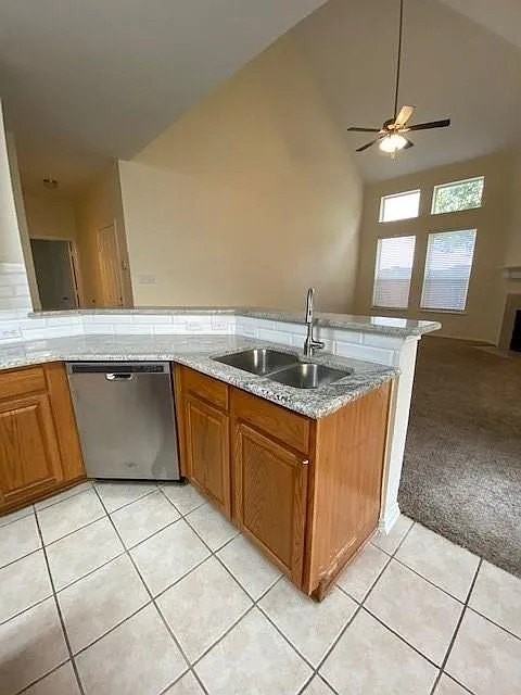 4437 Ridge Point Ln - Photo 7 of 26