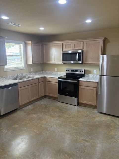 407 Eagle St #51 - Photo 3 of 8