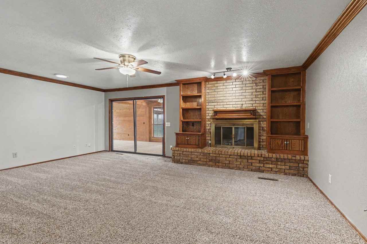 3801 Western Heights Ave #1 - Photo 5 of 36