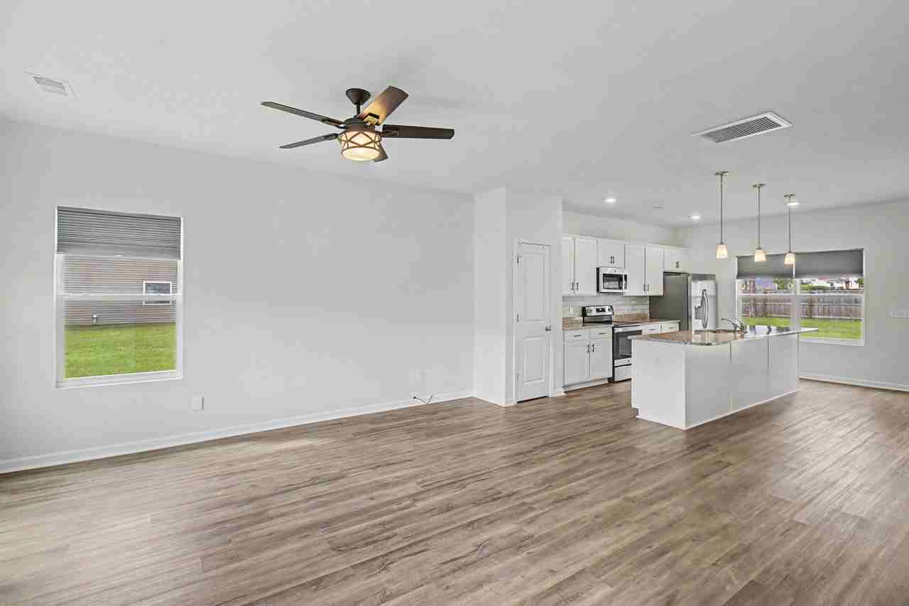 137 Castaway Ct Ne #1 - Photo 2 of 36