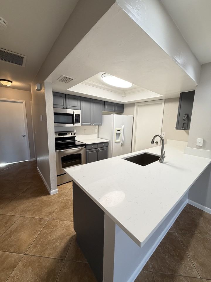 3227 Skyline Blvd #1 - Photo 3 of 13