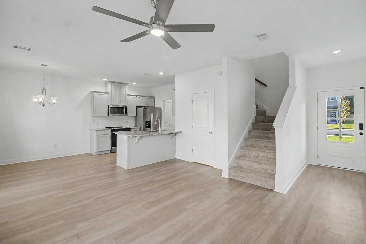248 Buckingham Dr #1 - Photo 3 of 34