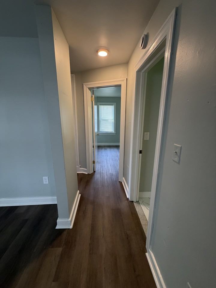 225 Ohio Ave #1 - Photo 7 of 10