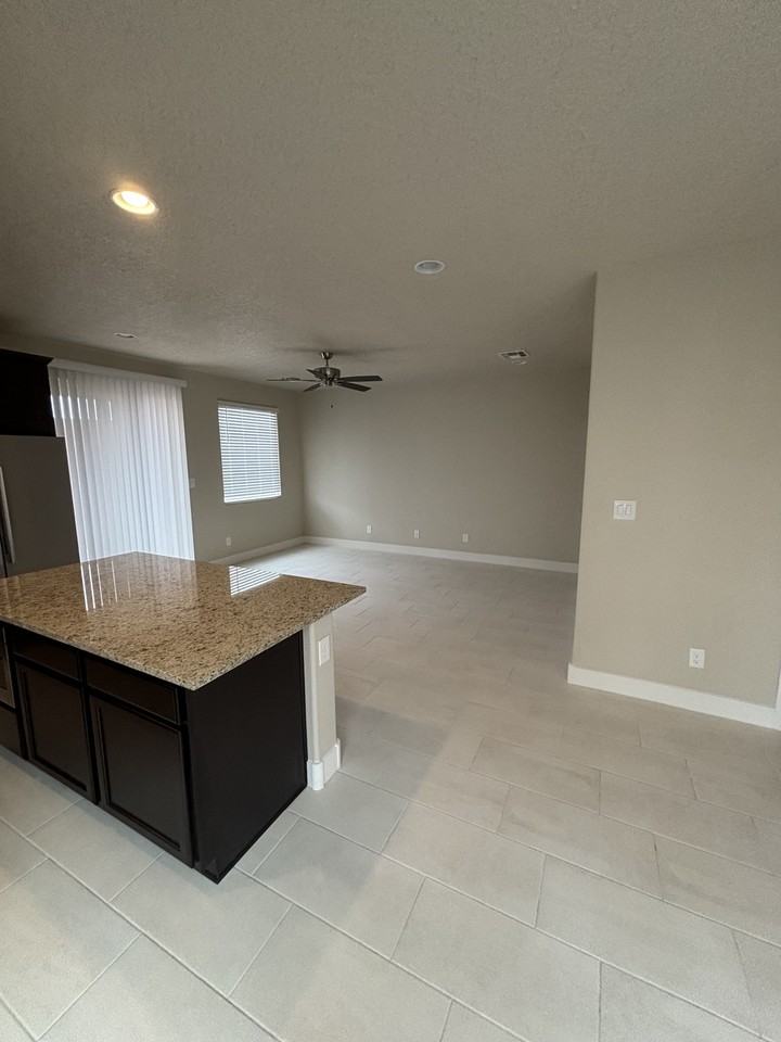 3648 Queen Ct Ne #1 - Photo 6 of 10