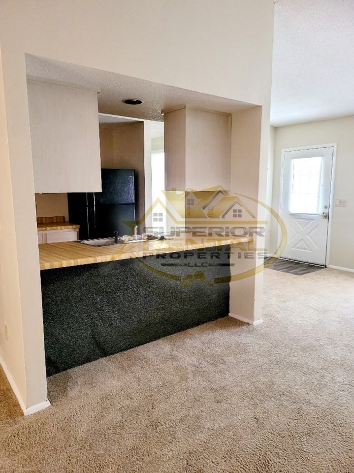 109 Forestview Cir #1 - Photo 3 of 42