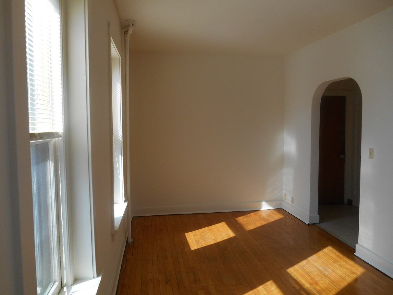 580 Holly Avenue - Photo 6 of 18