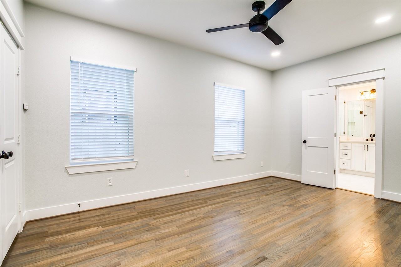 619 W Pembroke Ave - Photo 4 of 25