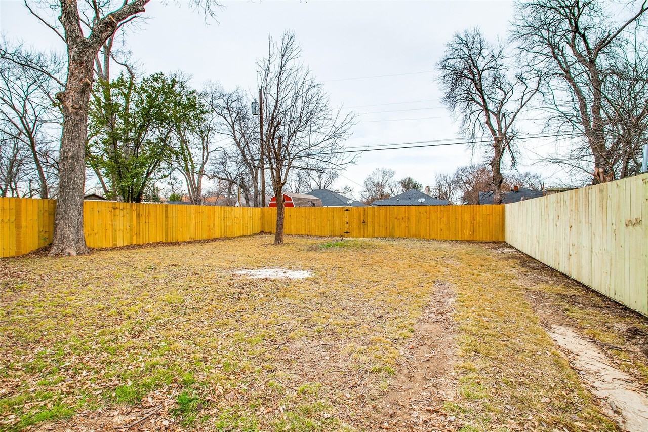 619 W Pembroke Ave - Photo 6 of 25