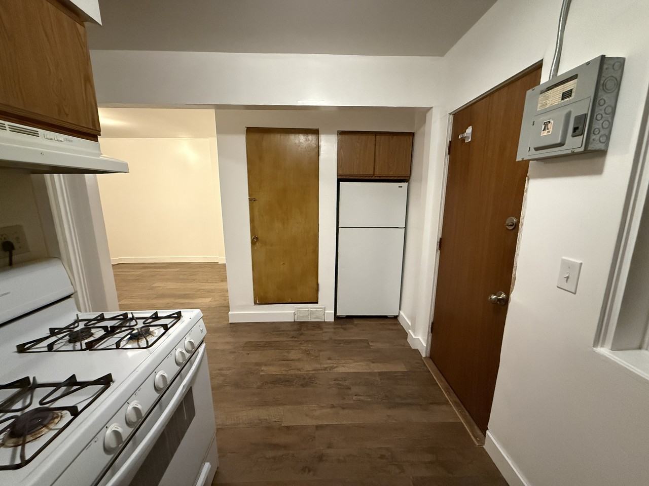 1823 1st Ave S #4 - Photo 7 of 11