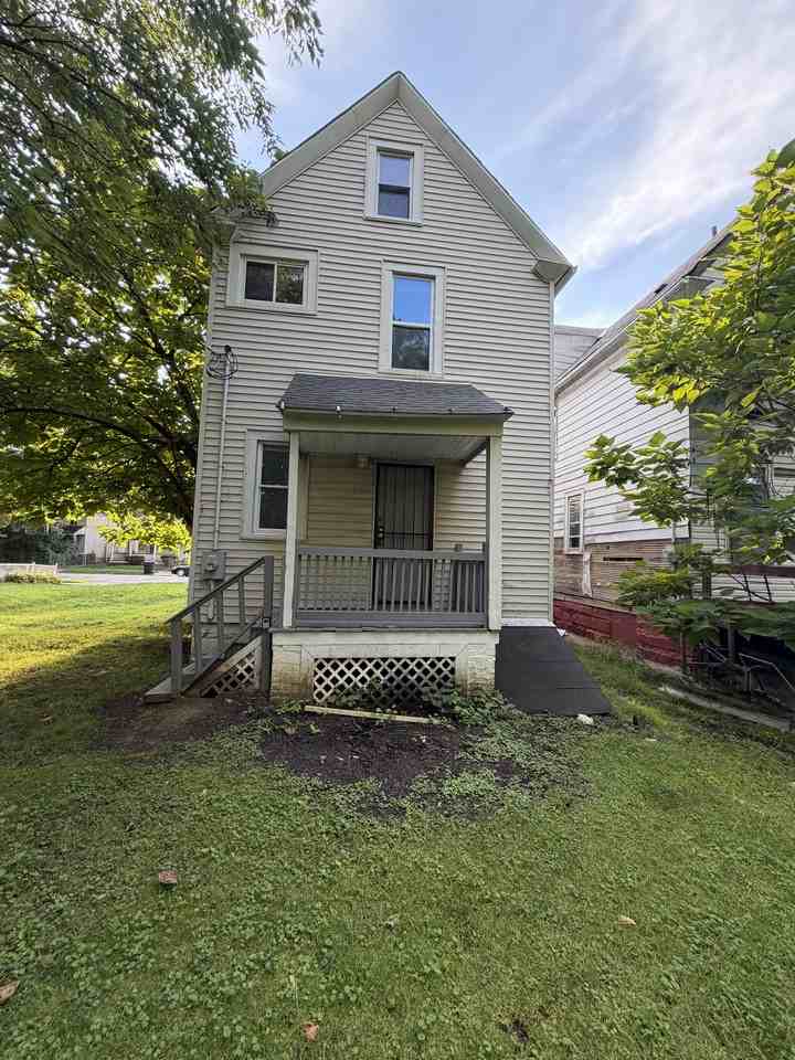 1515 E 81st St #1 - Photo 2 of 22