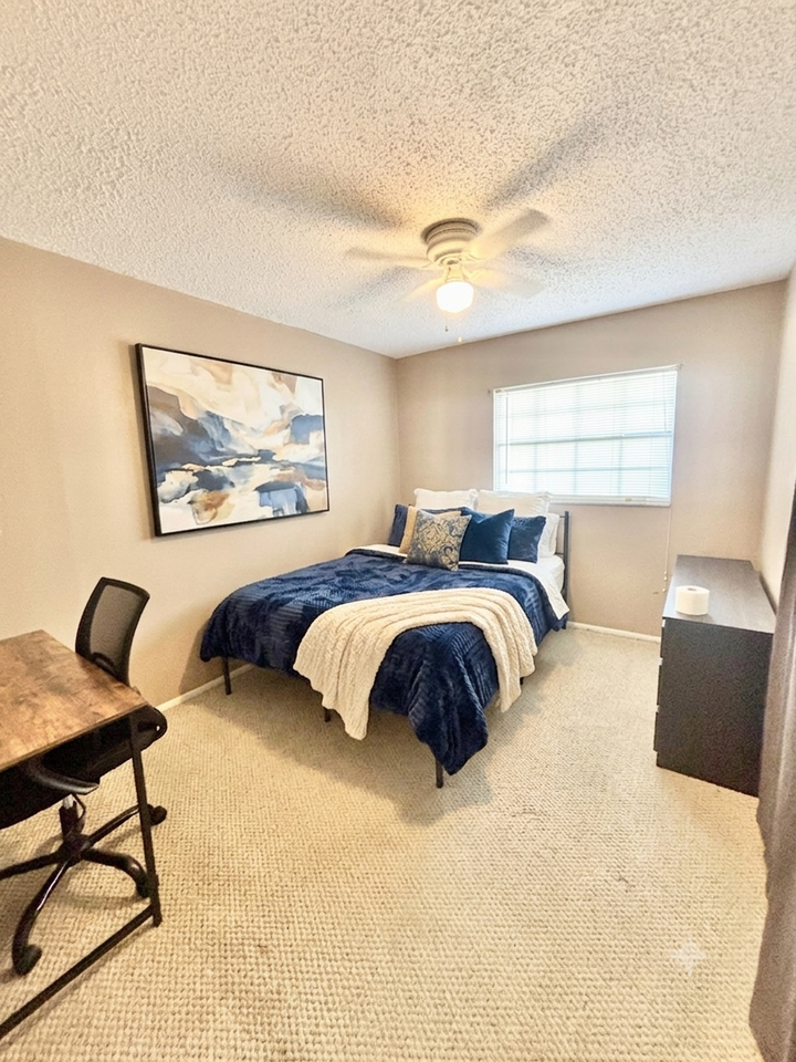 12760 116th Ln #1 - Photo 3 of 18