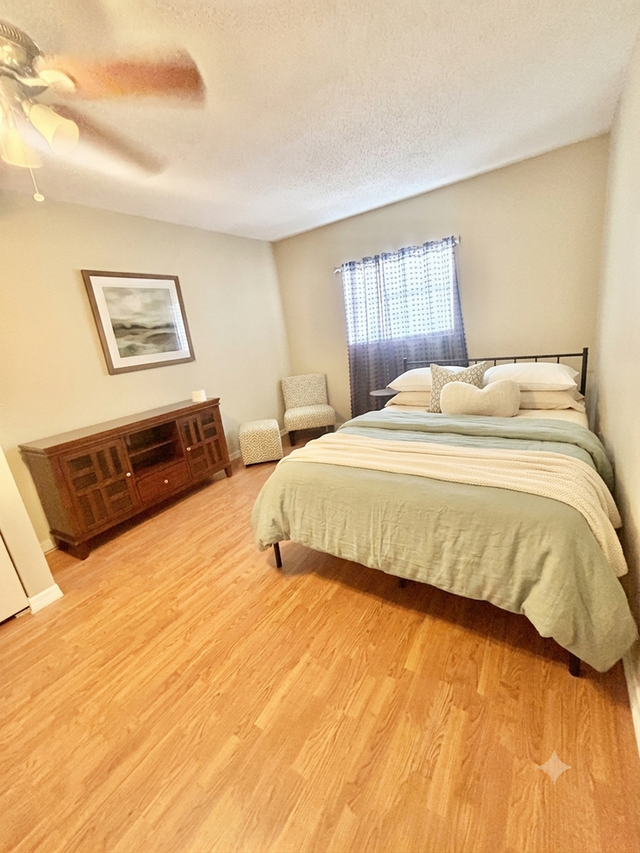 12760 116th Ln #1 - Photo 4 of 18