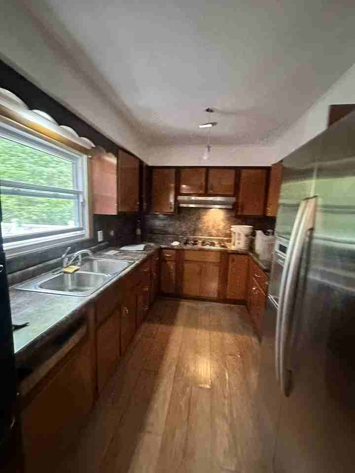 200 E Pine St #1 - Photo 5 of 10