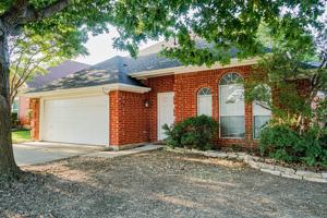 featured image of 933 Blossomwood Ct