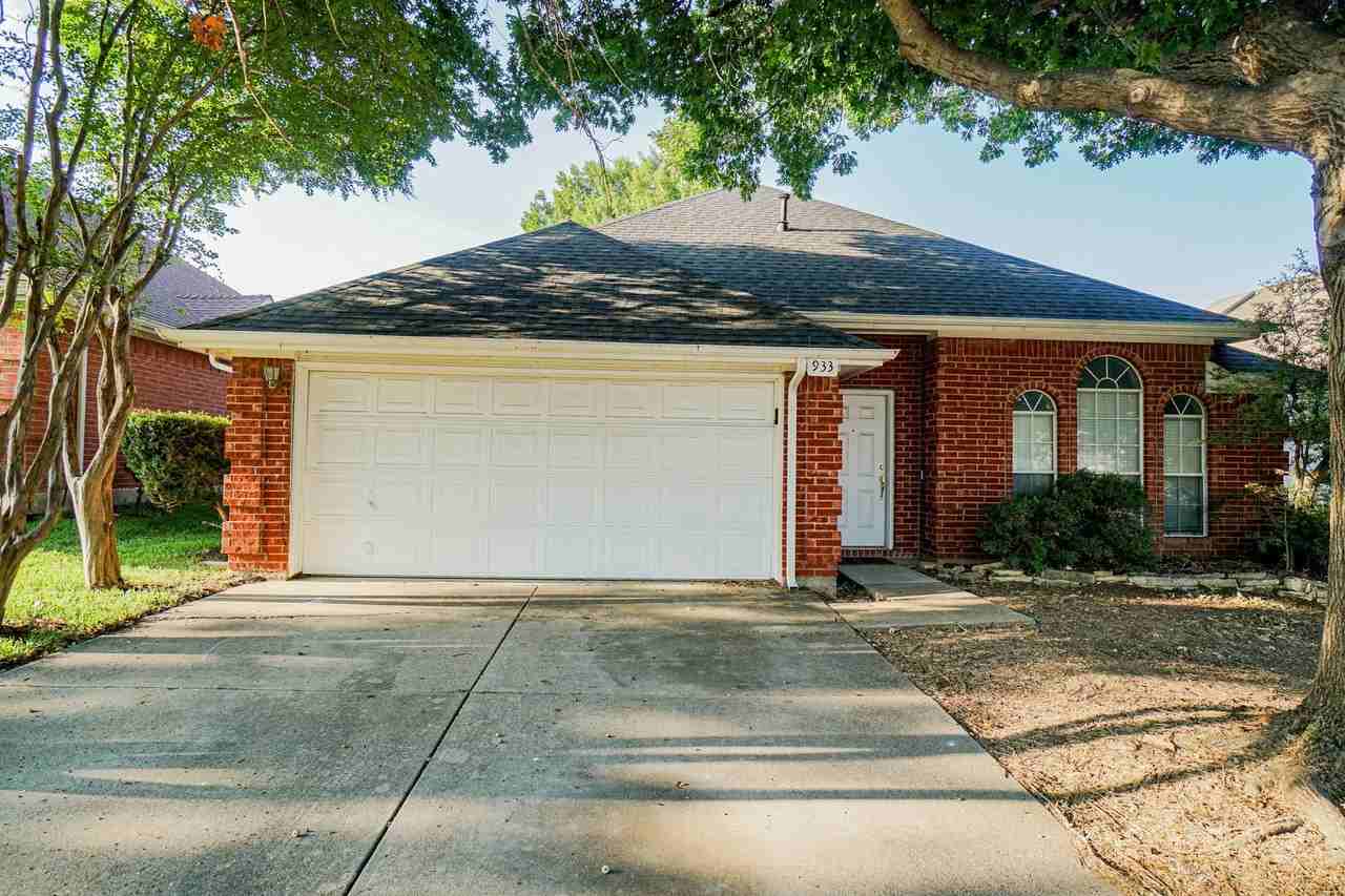 933 Blossomwood Ct - Photo 2 of 23