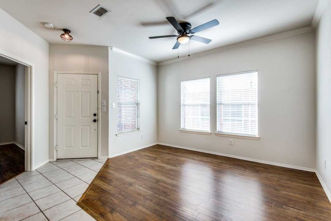 5121 Timber Park Dr - Photo 4 of 25