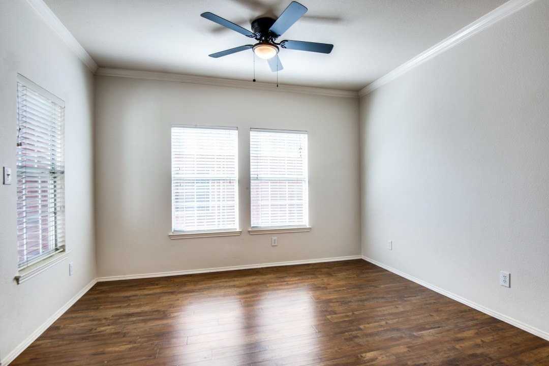 5121 Timber Park Dr - Photo 6 of 25