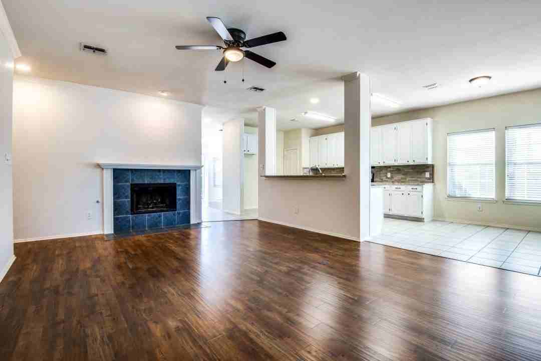 5121 Timber Park Dr - Photo 7 of 25