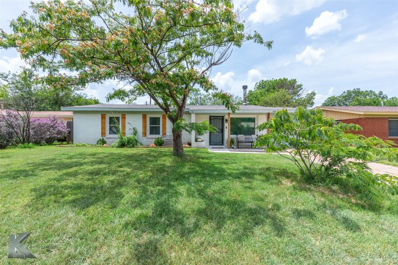 1430 Westview Dr - Photo 3 of 27