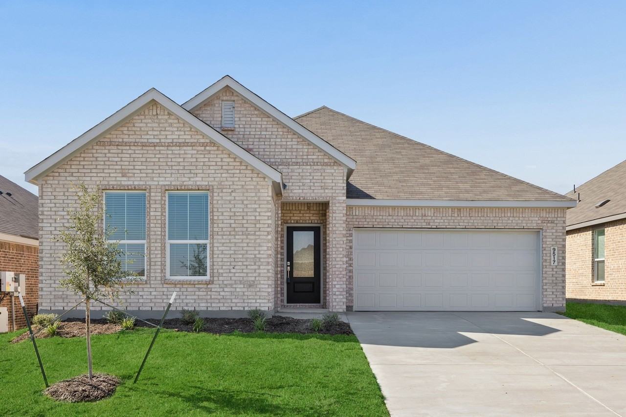 9517 Trecini Dr - Photo 4 of 32