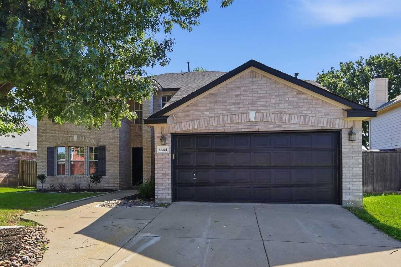 5644 Meadows Way - Photo 2 of 39
