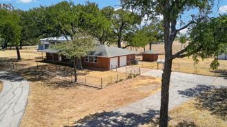 161 Tomlinson Rd - Photo 1 of 1