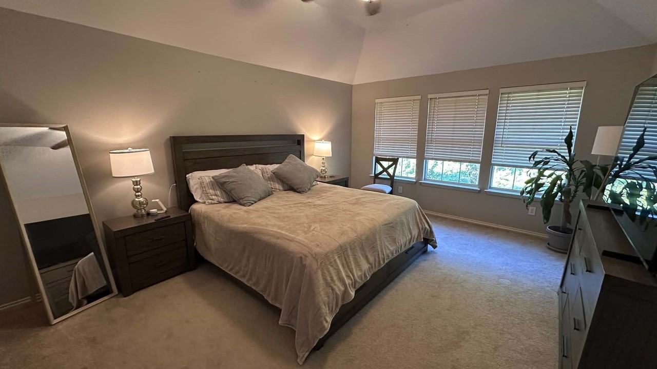 2109 Wentworth Dr - Photo 7 of 10