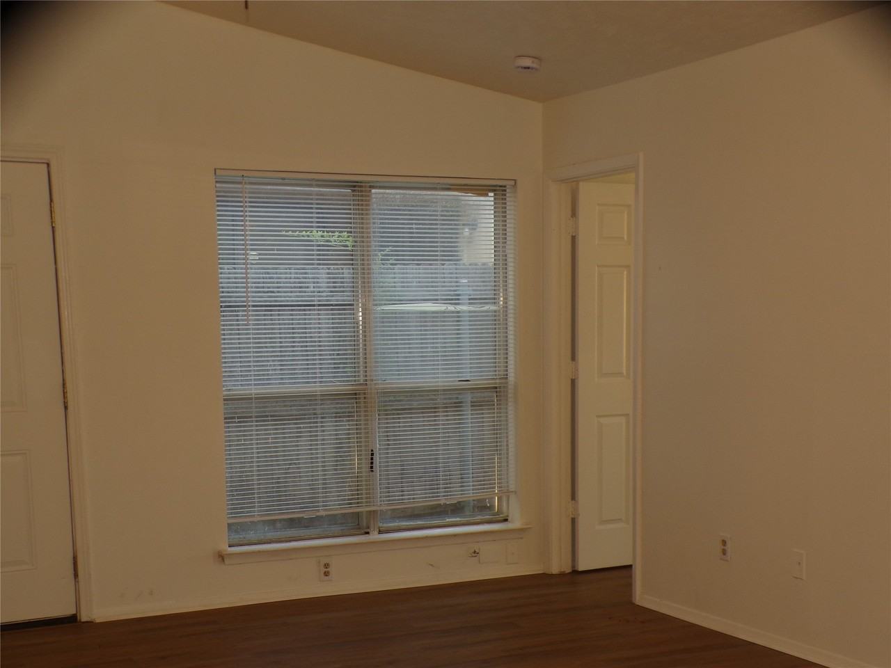 1464 Brook Meadow Cir - Photo 3 of 10