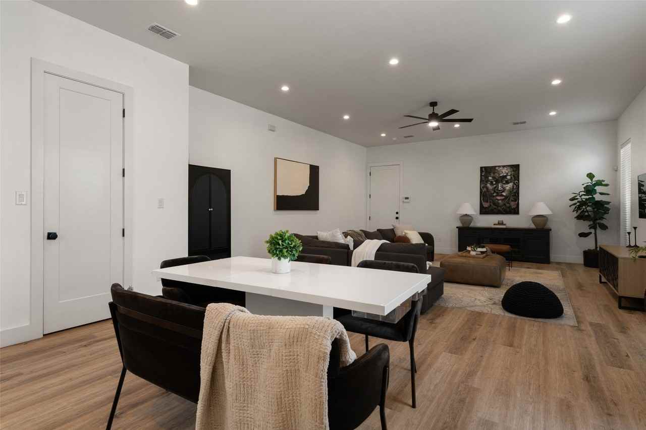2513 N Winnetka Ave - Photo 6 of 39