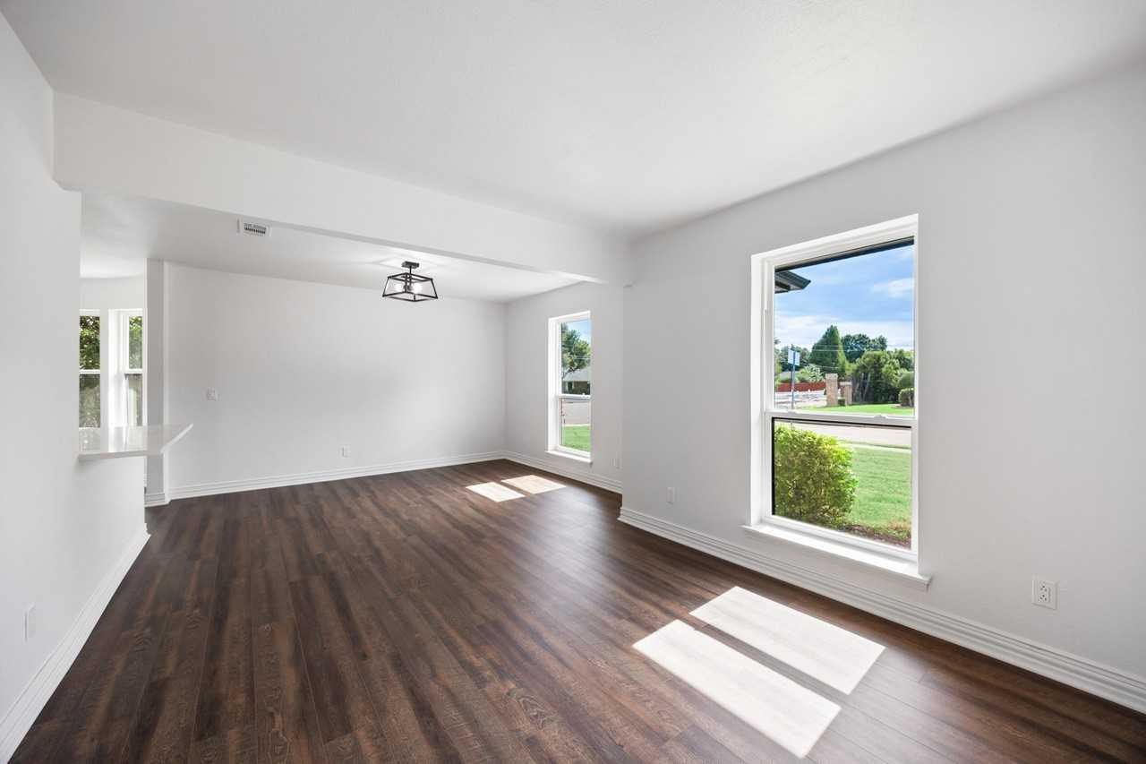 3300 Bandolino Ln - Photo 5 of 40