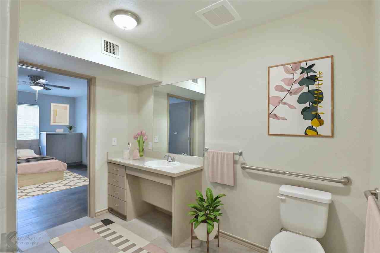 2800 Sayles Blvd #02A - Photo 5 of 24