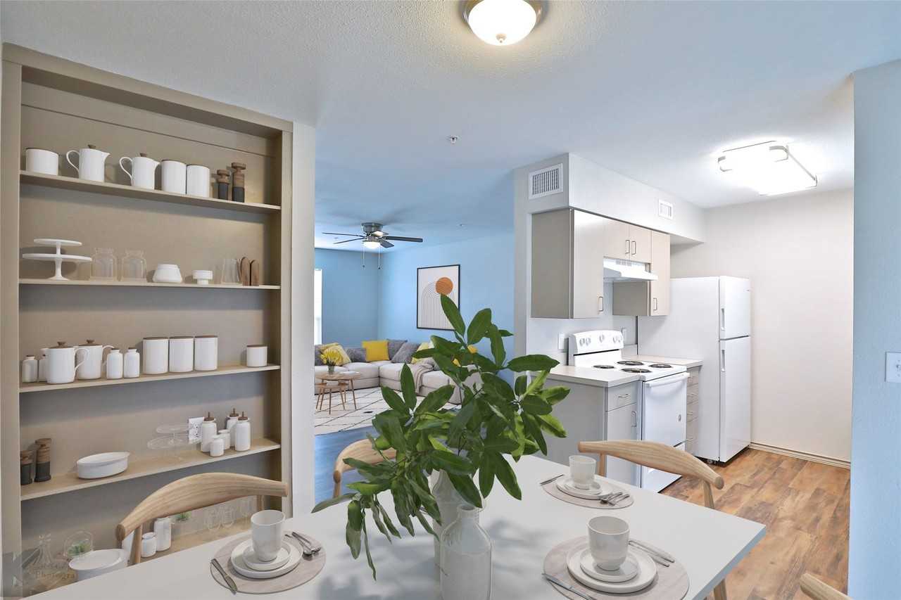 2800 Sayles Blvd #02A - Photo 6 of 24