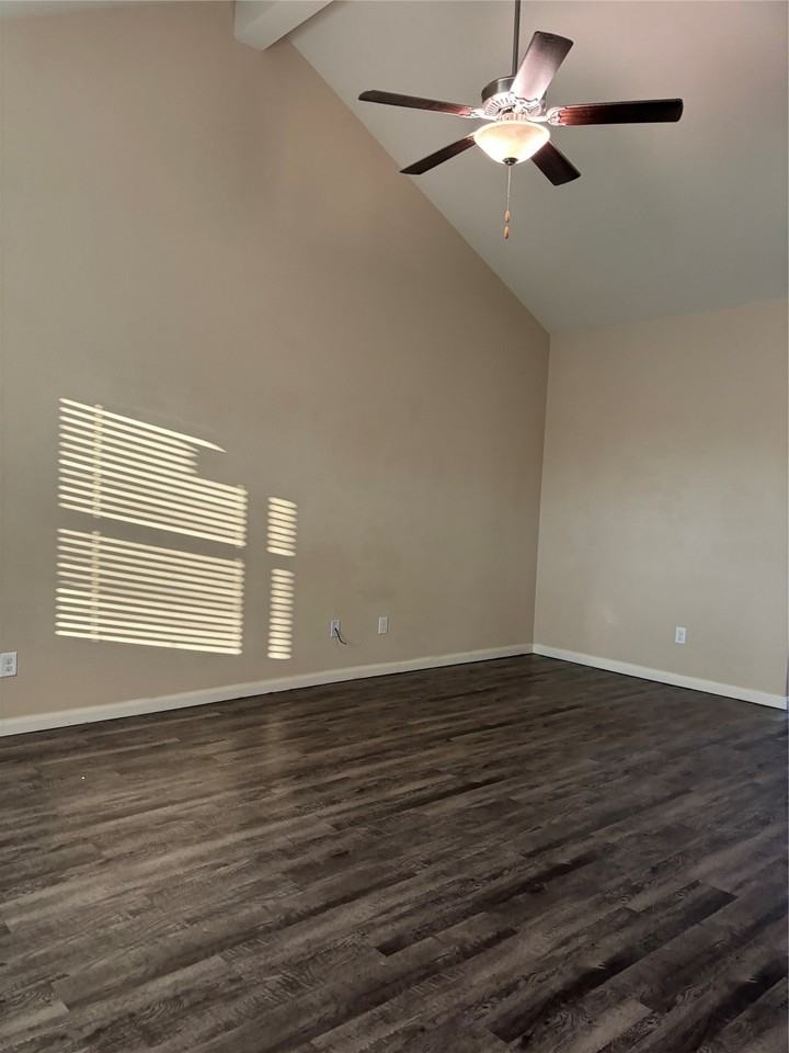 1540 Park Trails Blvd - Photo 6 of 19